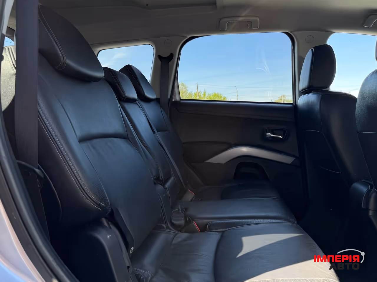 Mitsubishi Outlander - фото 61