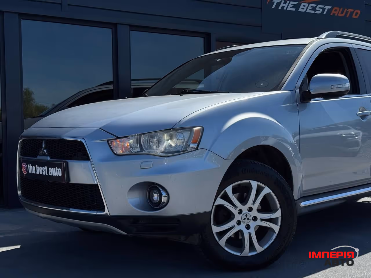 Mitsubishi Outlander - фото 3