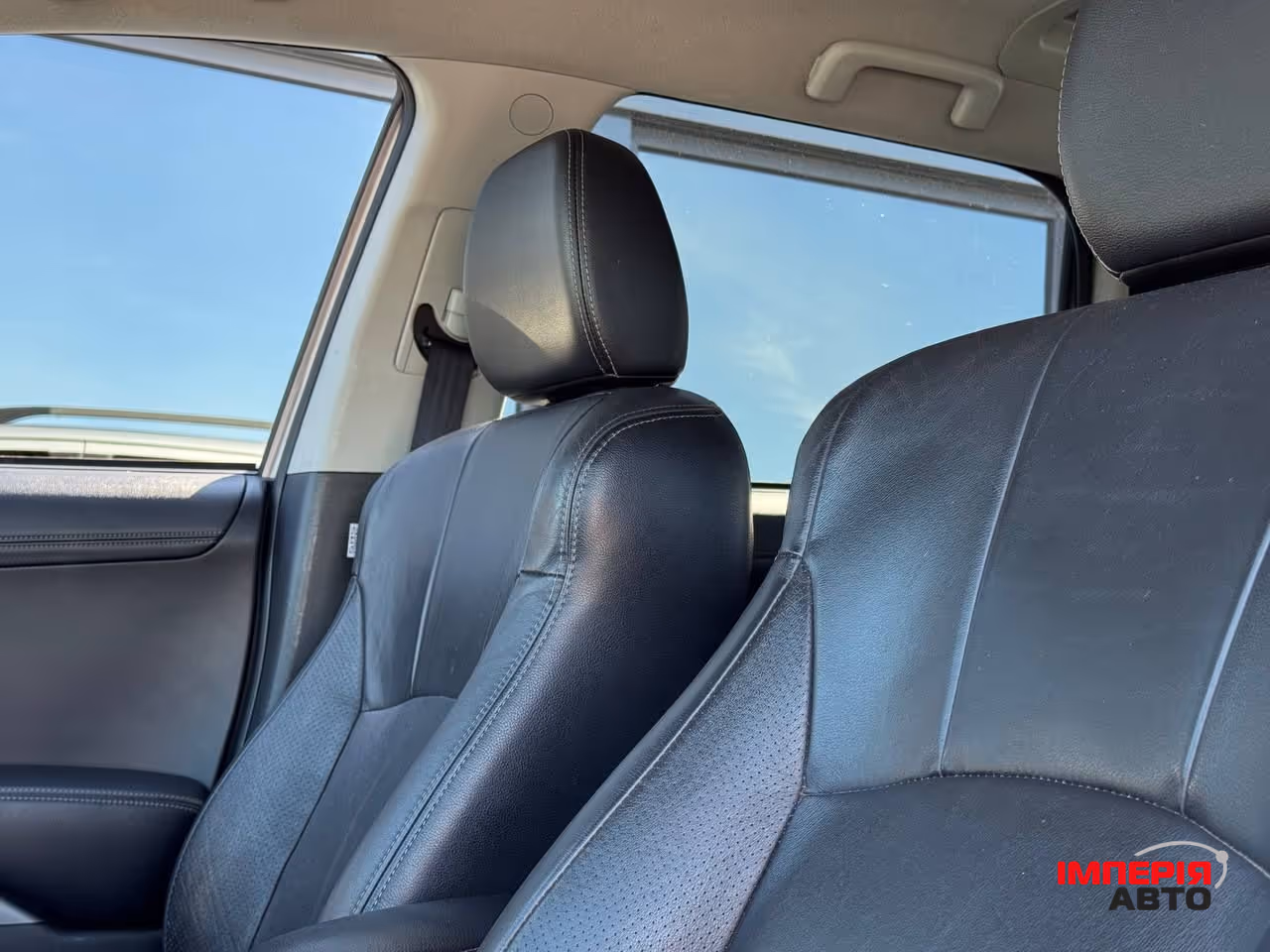 Mitsubishi Outlander - фото 26