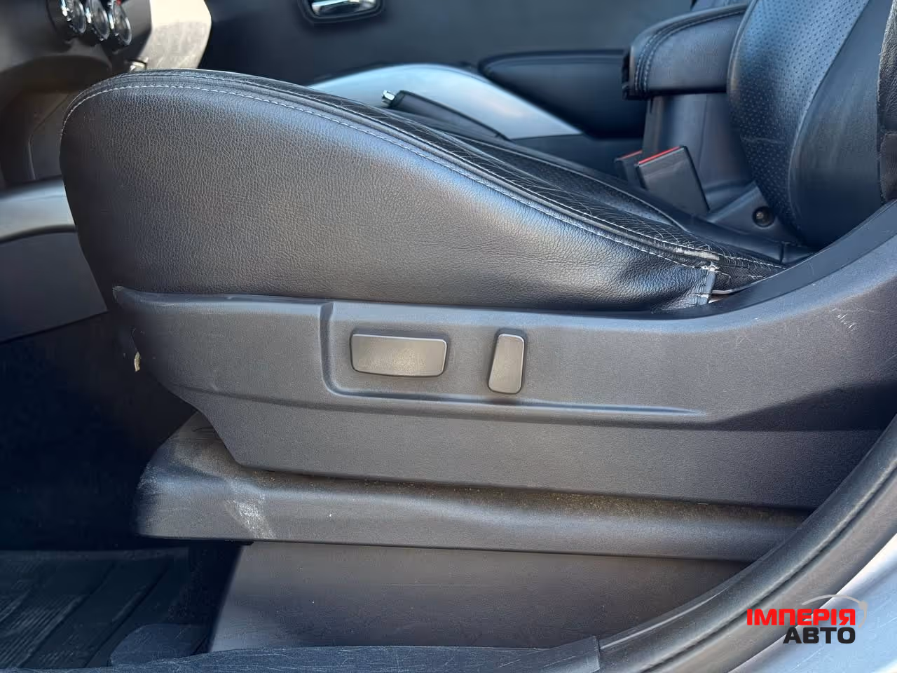 Mitsubishi Outlander - фото 23
