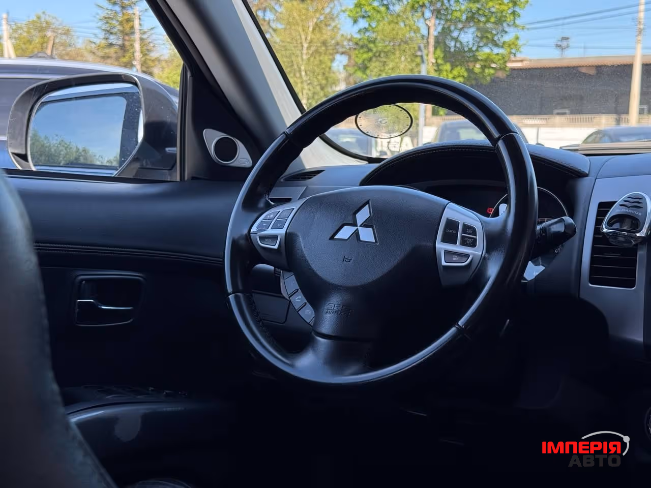 Mitsubishi Outlander - фото 52