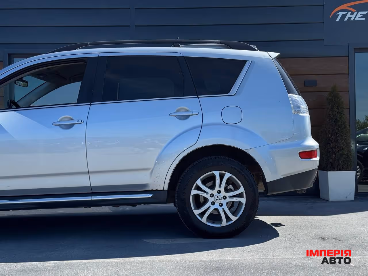 Mitsubishi Outlander - фото 13