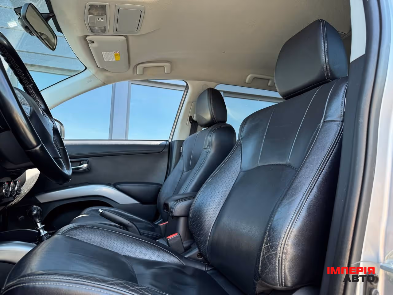 Mitsubishi Outlander - фото 24