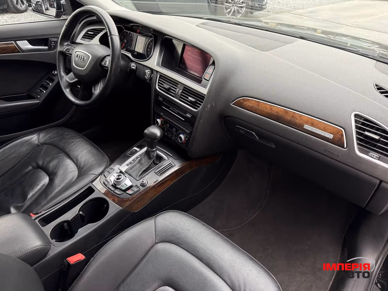 Audi A4 - фото 52