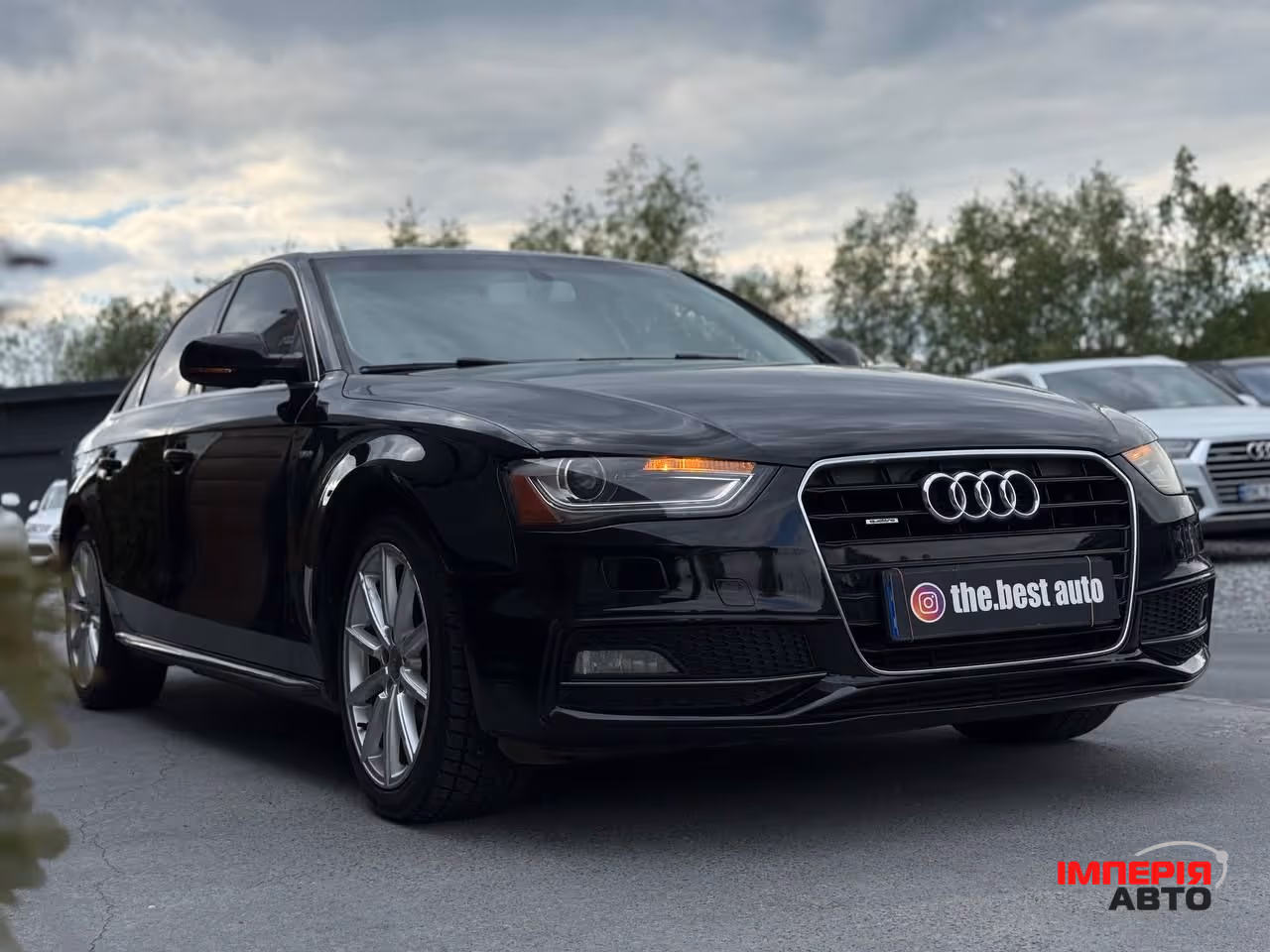 Audi A4 - фото 13