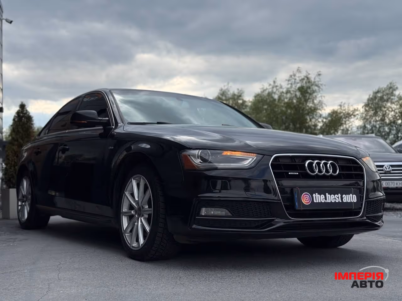 Audi A4 - фото 5