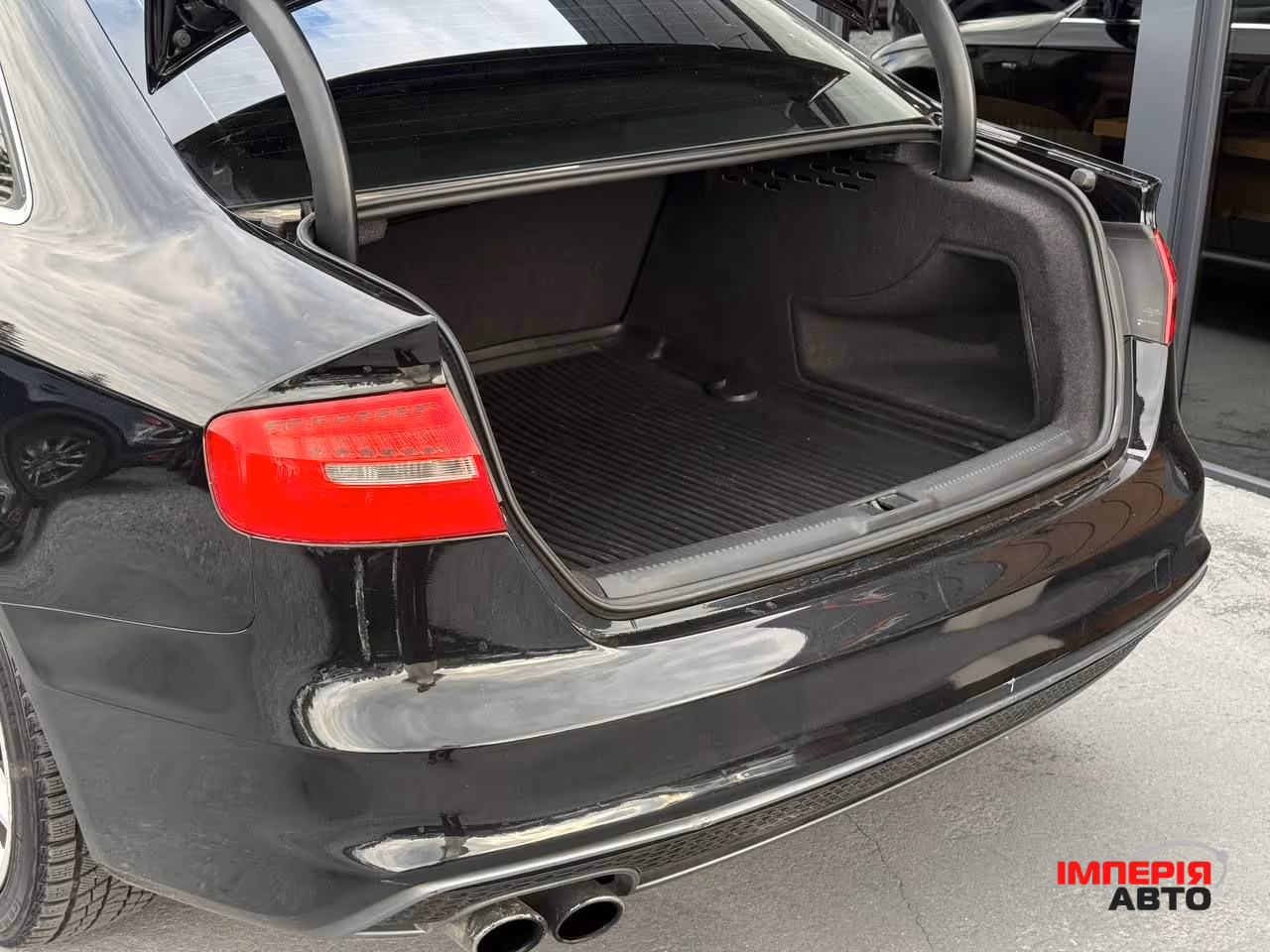 Audi A4 - фото 54