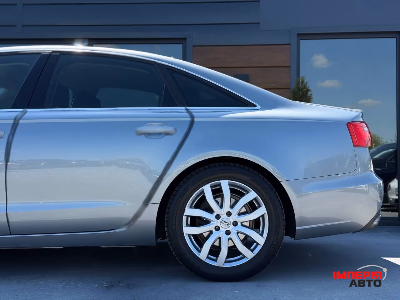 Audi A6 - фото 8