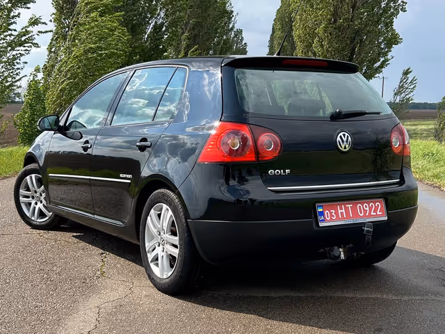 Volkswagen Golf - фото 5