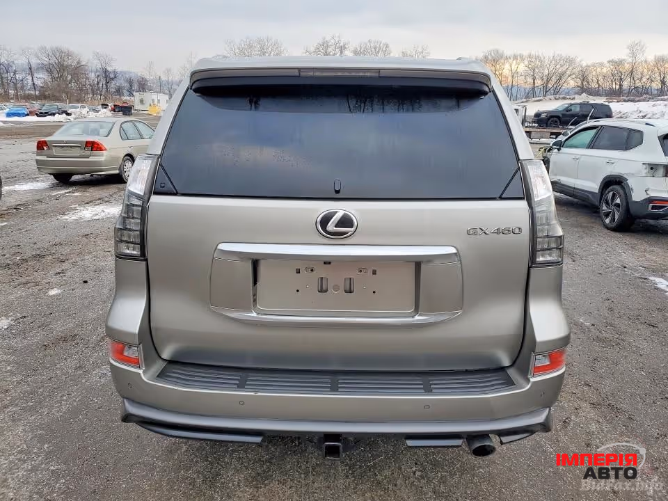 Lexus GX - фото 6