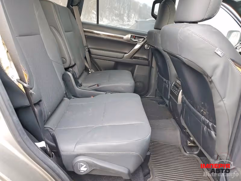 Lexus GX - фото 10