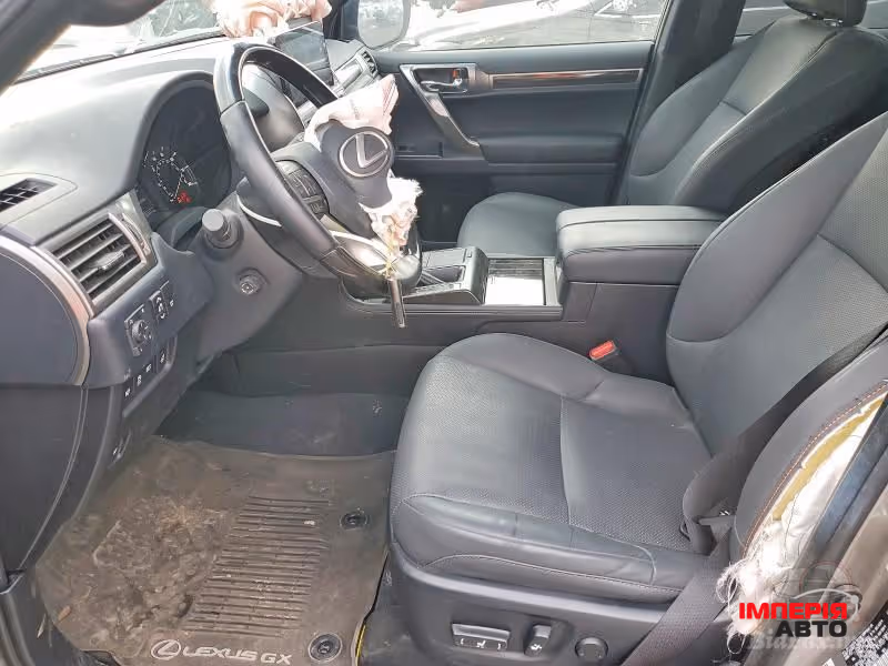 Lexus GX - фото 7
