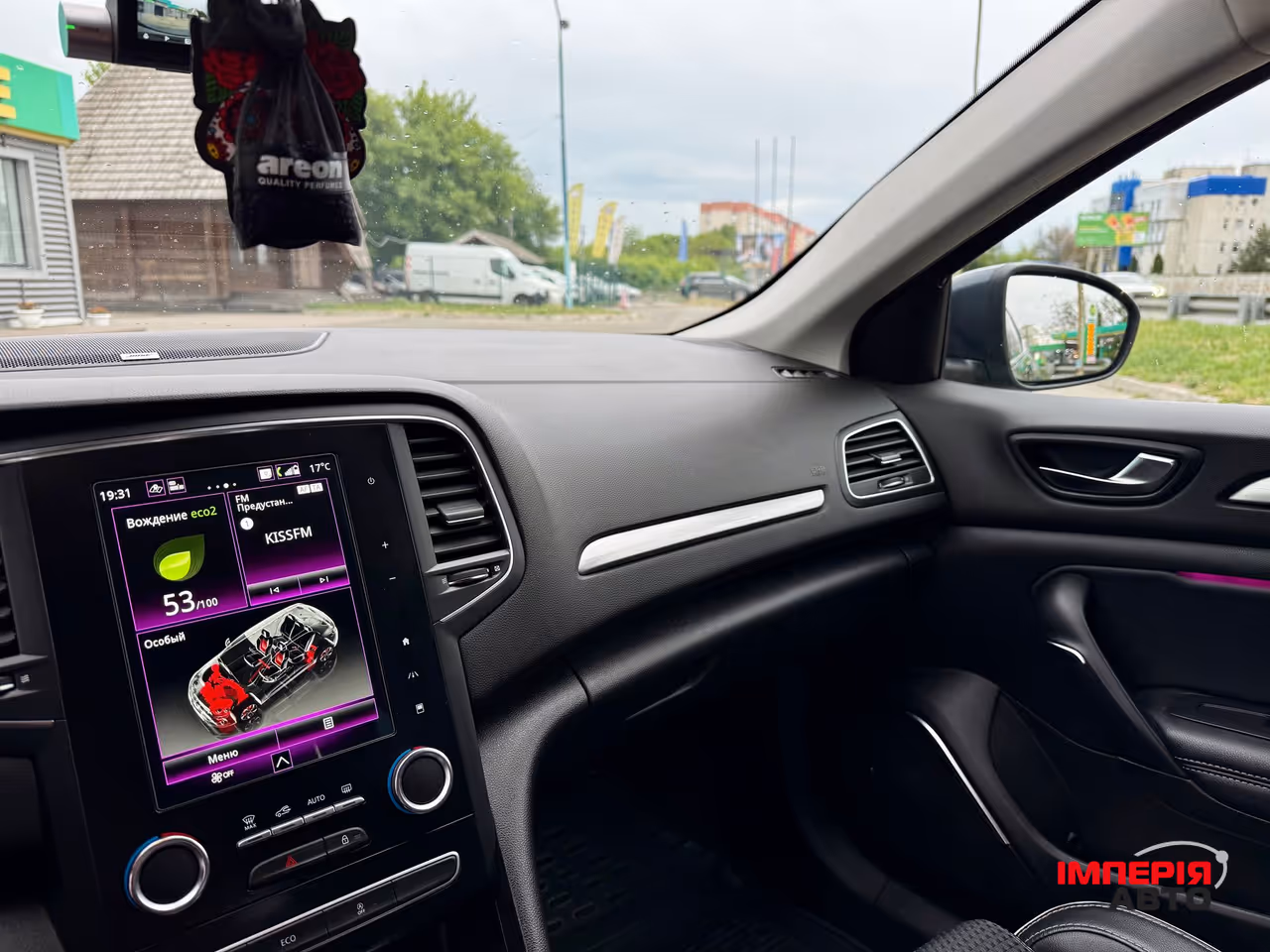 Renault Megane - фото 16