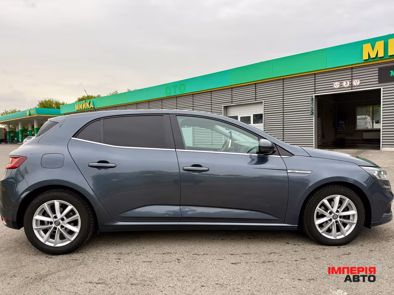 Renault Megane - фото 8