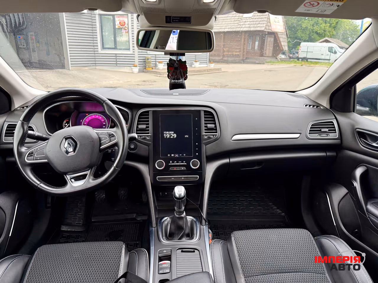Renault Megane - фото 11