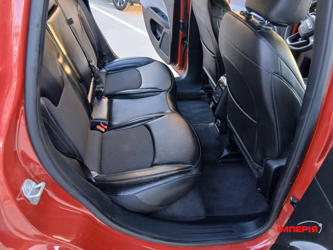 Jeep Compass - фото 9