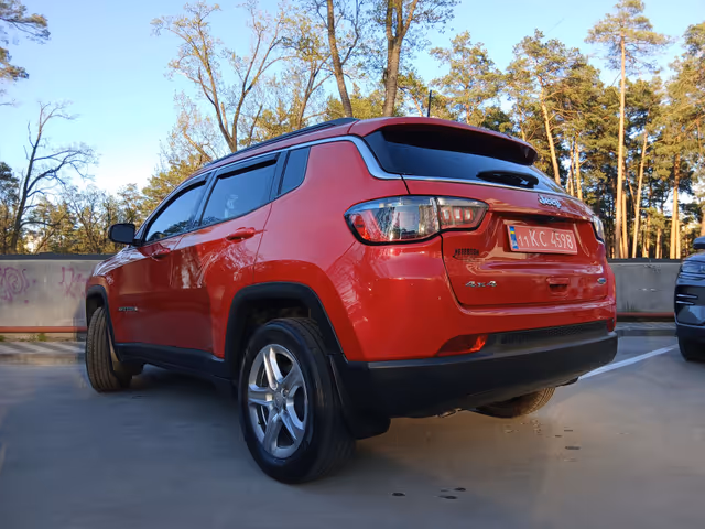 Jeep Compass - фото 4