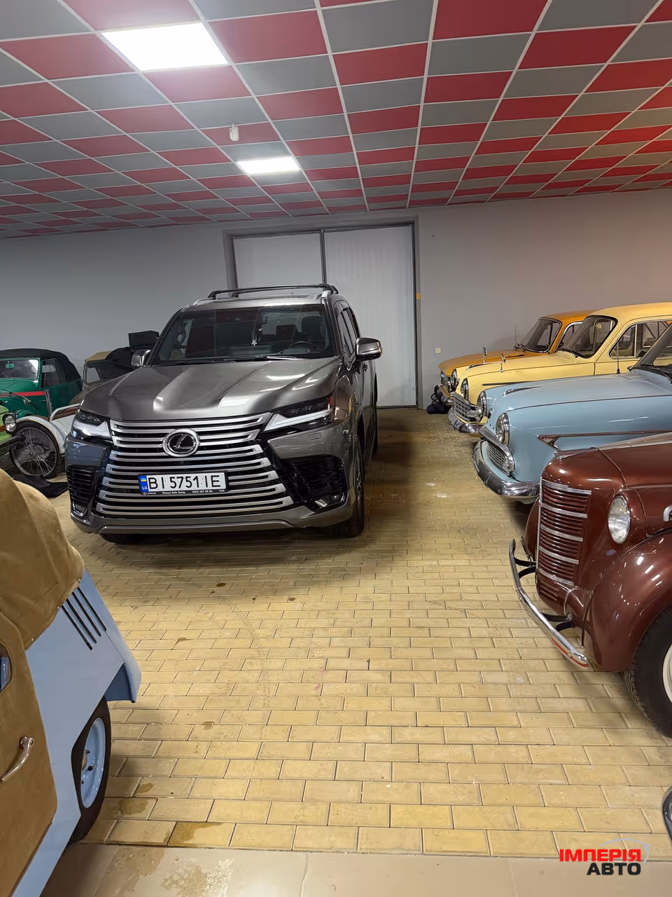 Lexus LX - фото 11