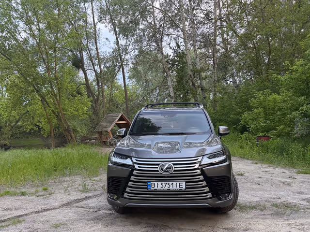 Lexus LX - фото 2