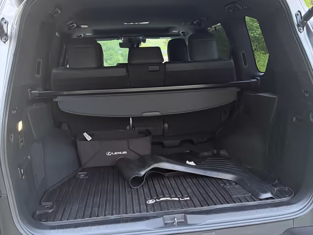 Lexus LX - фото 5