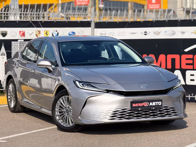Toyota Camry - фото 2