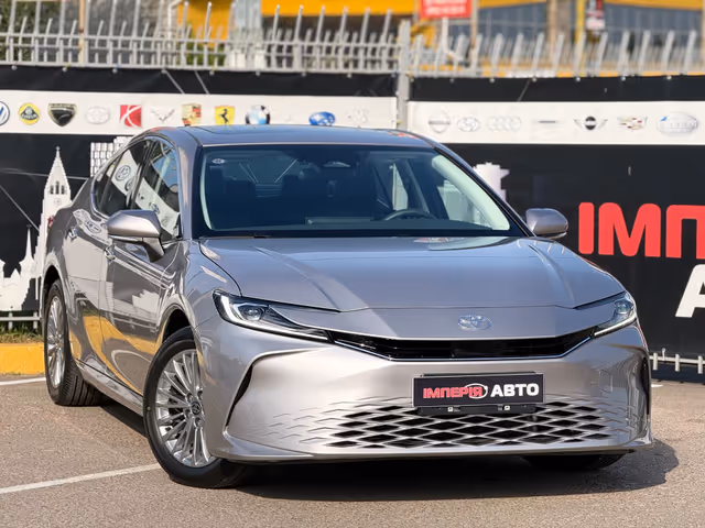 Toyota Camry - фото 4