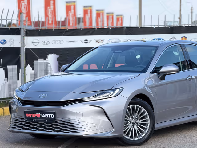 Toyota Camry - зображення 1