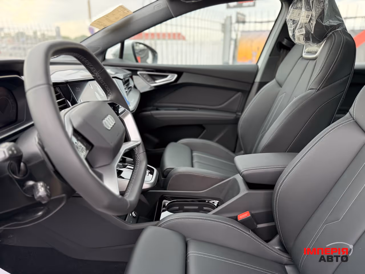 Audi Q4 e-tron - фото 17