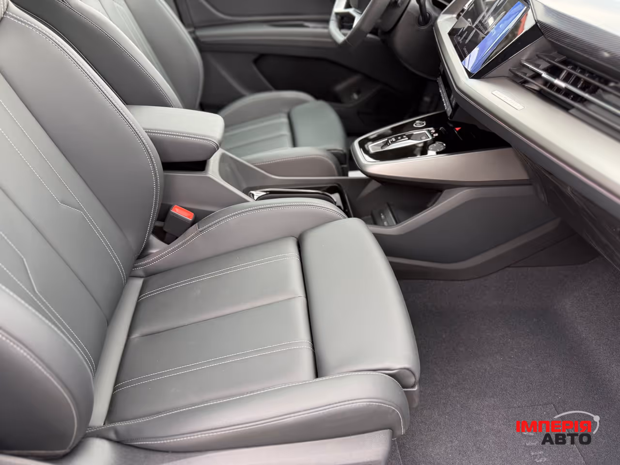Audi Q4 e-tron - фото 11