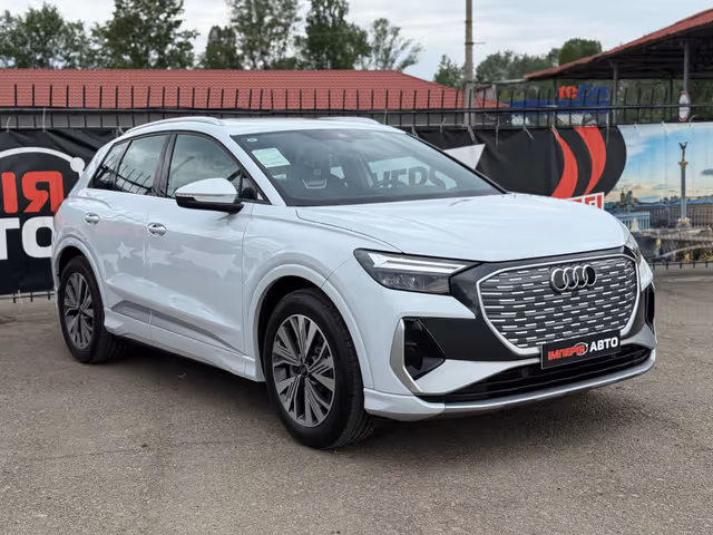 Audi Q4 e-tron - фото 3