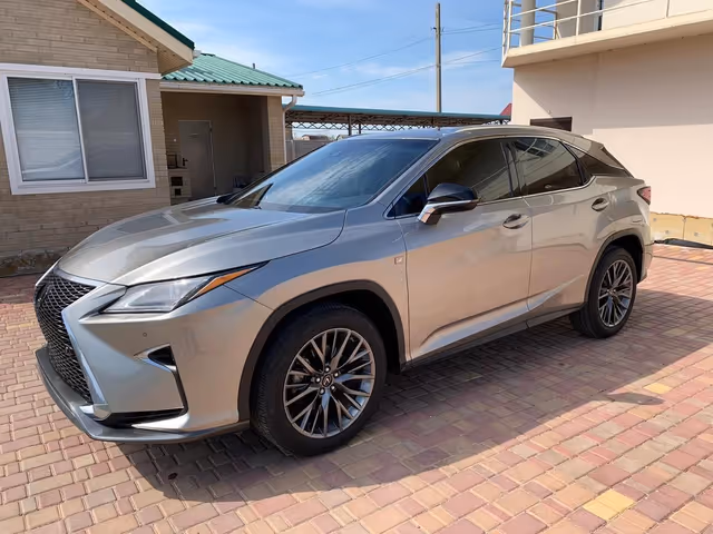Lexus RX - фото 1