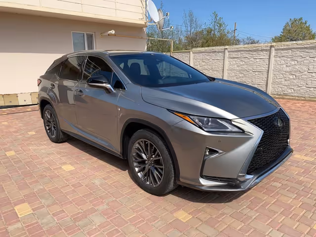 Lexus RX - фото 2