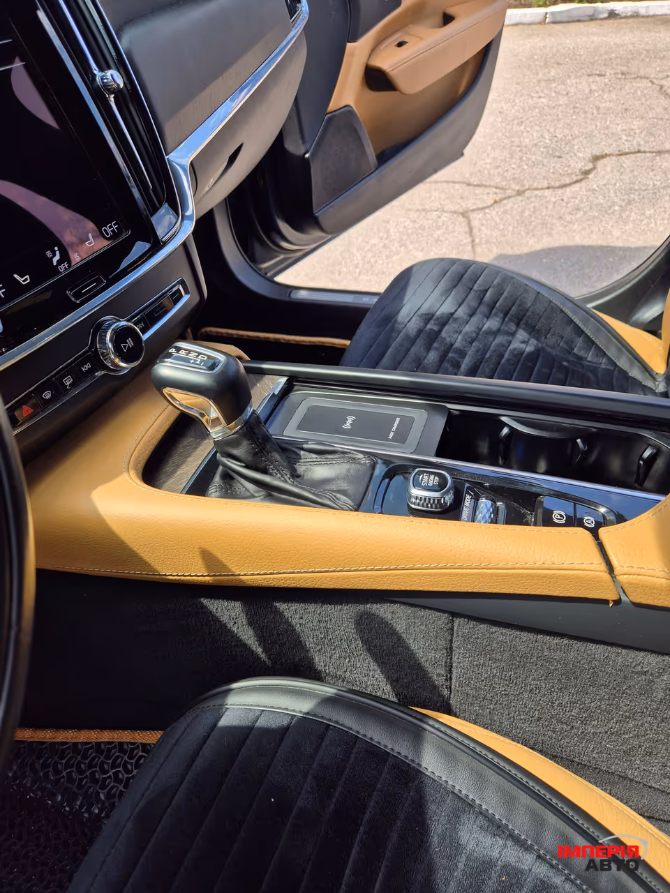 Volvo V90 Cross Country - фото 14