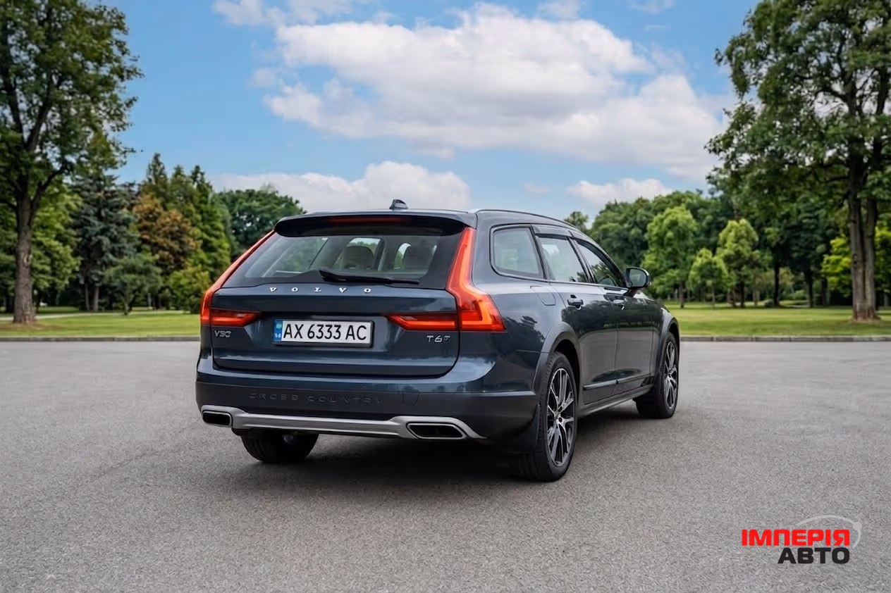 Volvo V90 Cross Country - фото 7