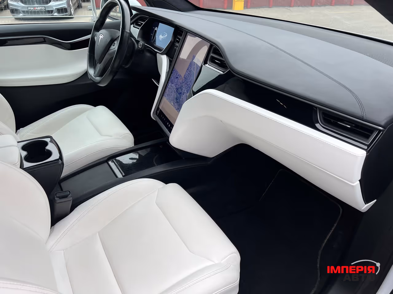 Tesla Model X - фото 18