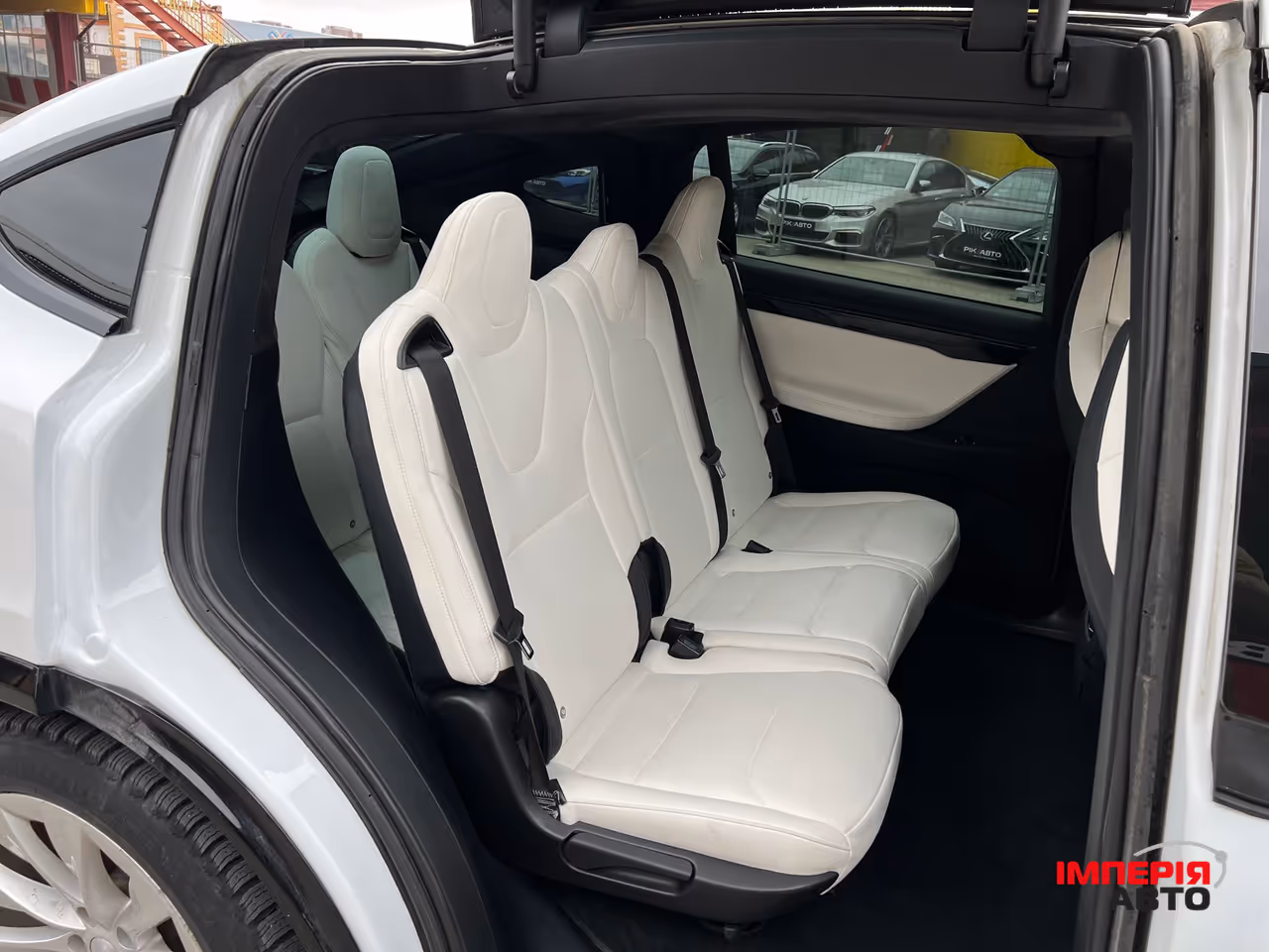 Tesla Model X - фото 19