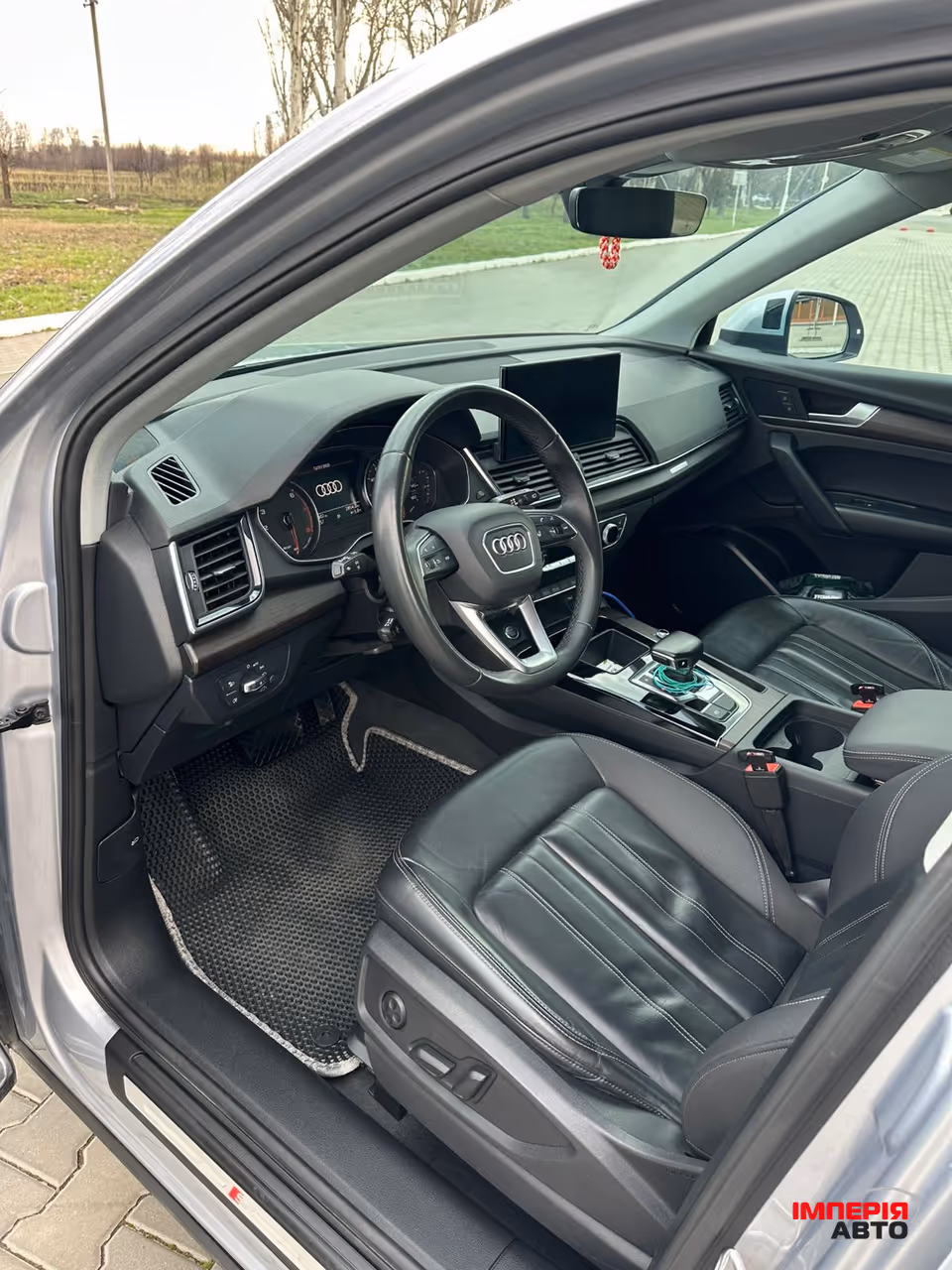 Audi Q5 - фото 10