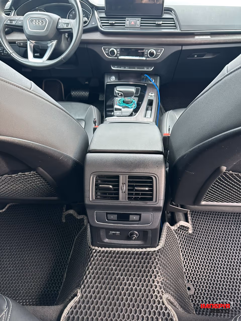 Audi Q5 - фото 12