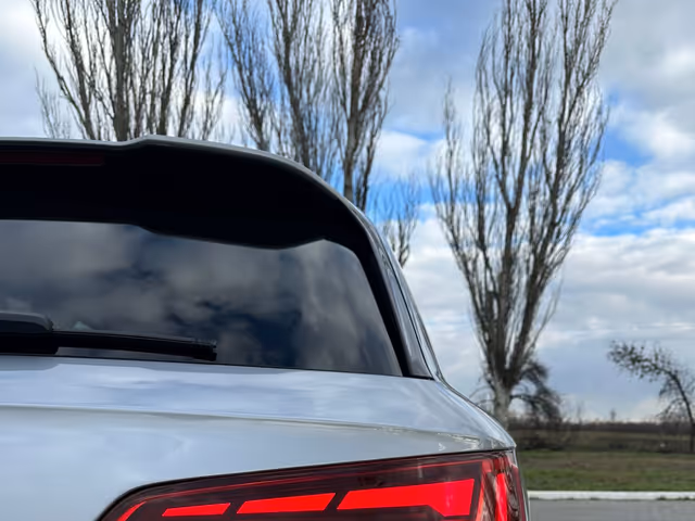 Audi Q5 - фото 3
