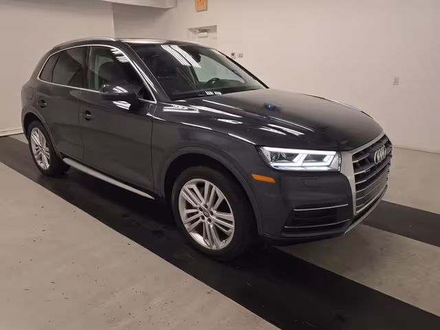 Audi Q5 - фото 3