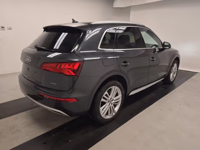 Audi Q5 - фото 4