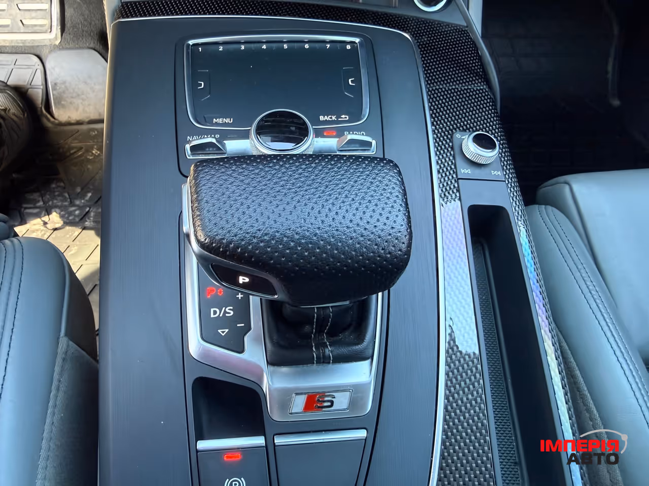 Audi SQ5 - фото 5