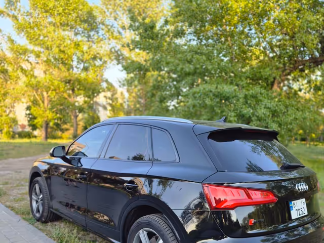 Audi SQ5 - фото 3