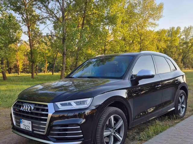 Audi SQ5 - фото 2