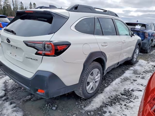 Subaru Outback - фото 3