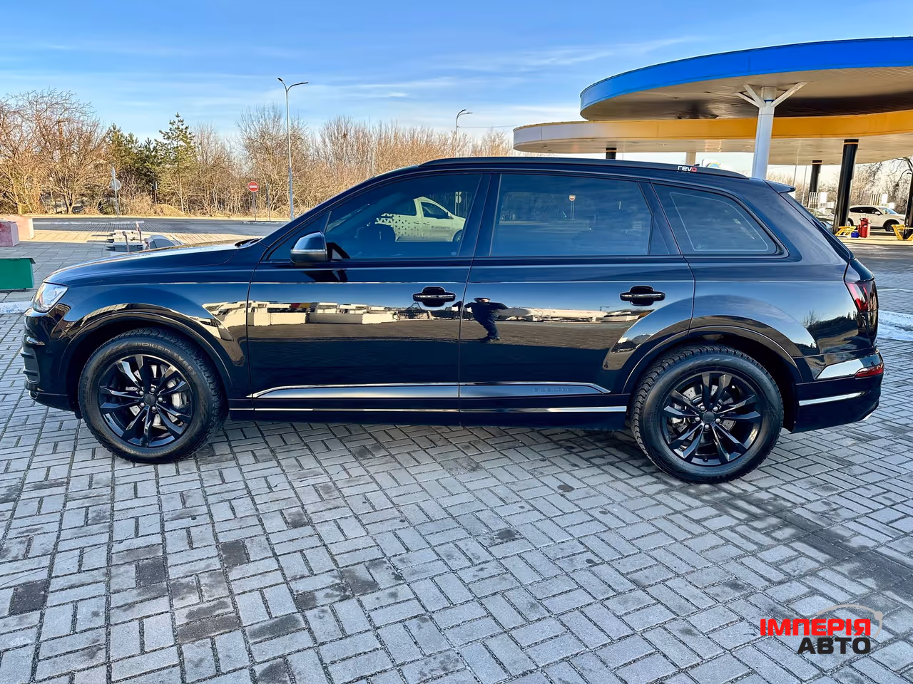 Audi Q7 - фото 7