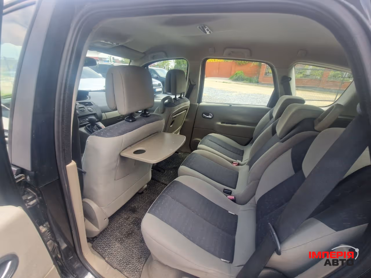 Renault Megane - фото 24