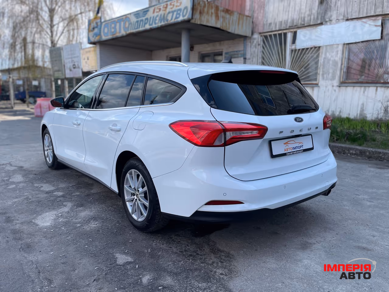 Ford Focus - фото 9
