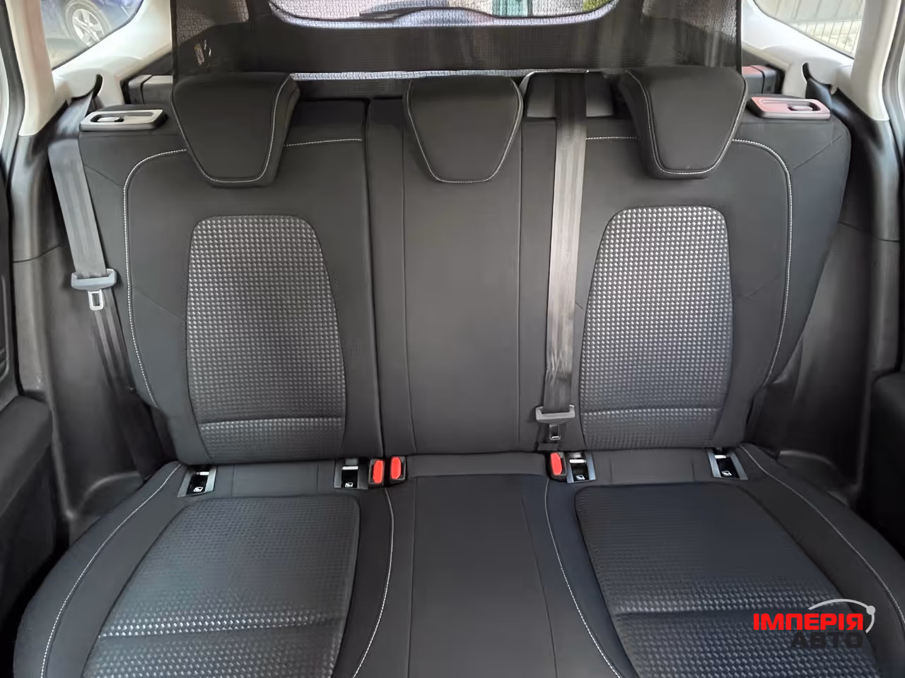 Ford Focus - фото 5