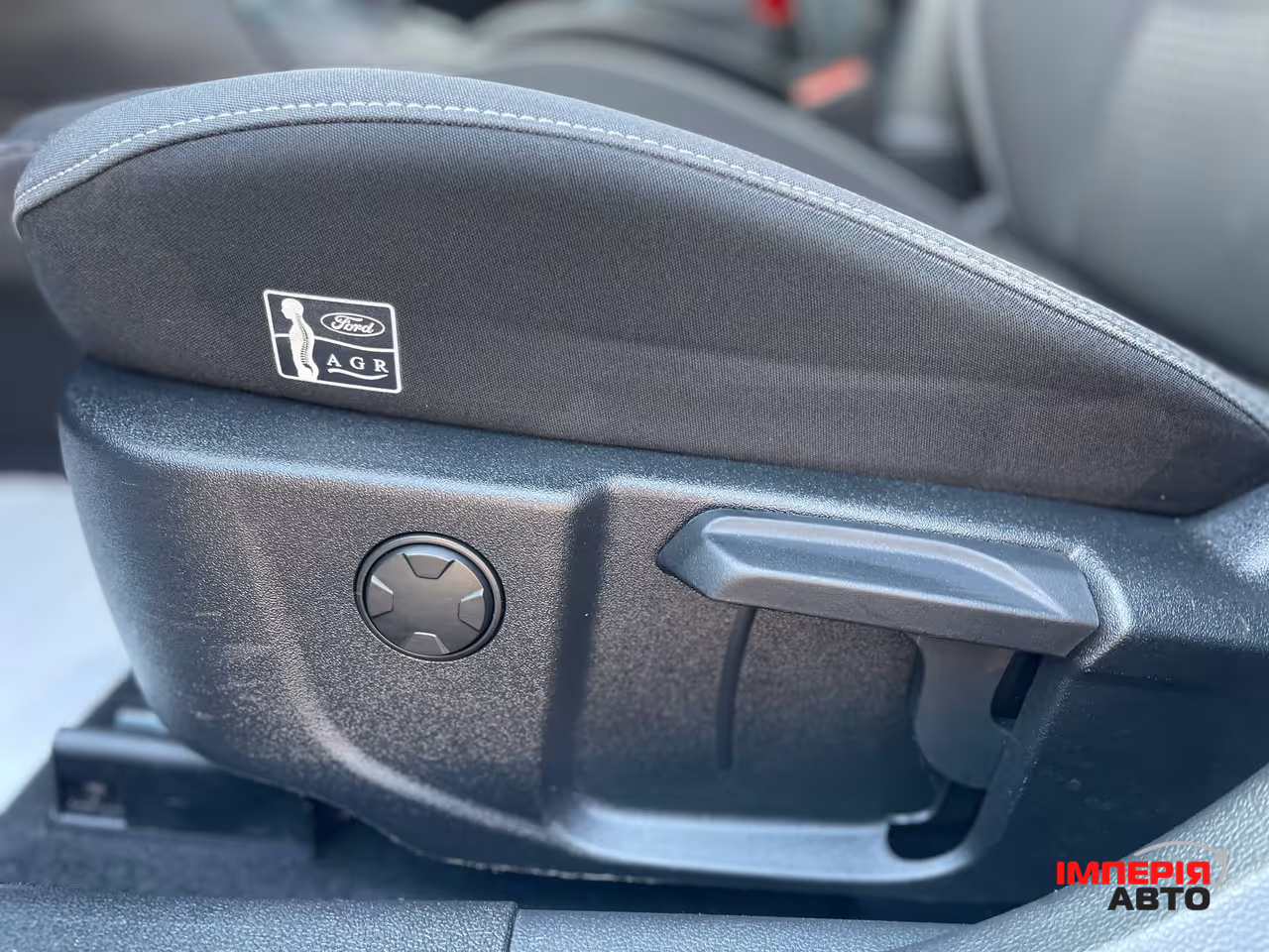 Ford Focus - фото 16